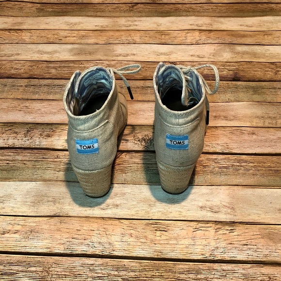Toms Tan Wedge Booties - Picture 4 of 6